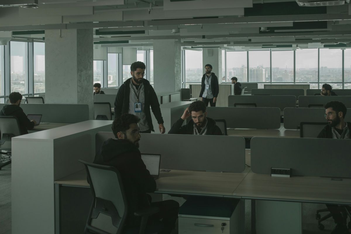 czyszczenie wykładziny biurowej w godzinach pracy biura